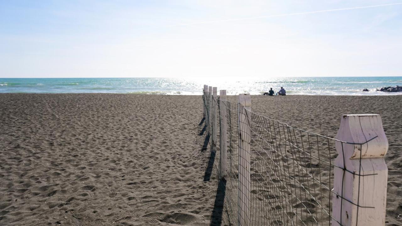 Lighthouse Ladispoli Al Mare Apartment ภายนอก รูปภาพ